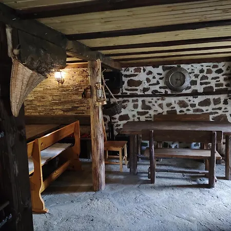 музикалната къща Konukevi Breze