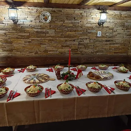 музикалната къща Konukevi Breze