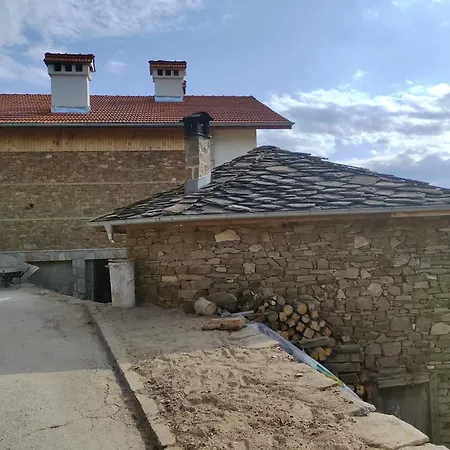 Konukevi музикалната къща